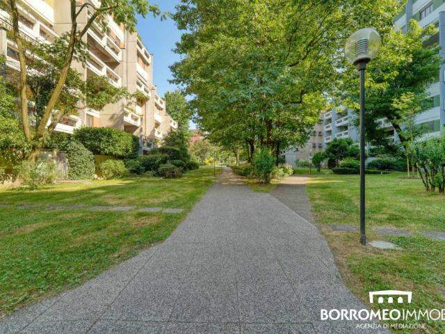 Monolocale in vendita a Peschiera Borromeo viale Abruzzi, 2