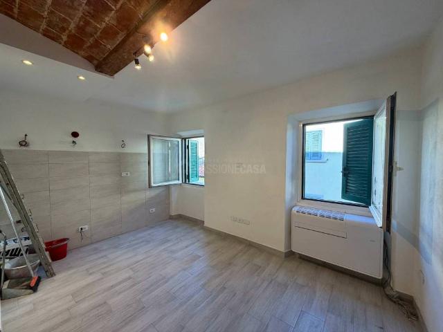 Monolocale in vendita a Prato via Cassero, Centro Storico San Francesco
