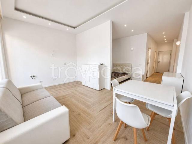 Monolocale in vendita a Roma via Benedetto Croce, 49, Ardeatino Montagnola