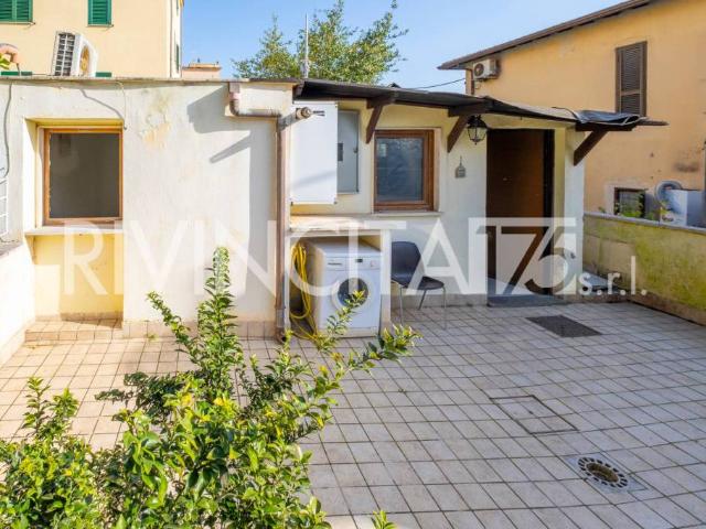 Monolocale in vendita a Roma via dei Rangoni, 37, Casetta Mattei Corviale