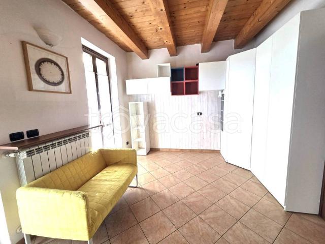Monolocale in vendita a Ronco Briantino via V. Mandelli, 16
