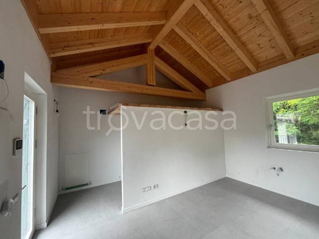 Monolocale in vendita a Sondrio, Mossini