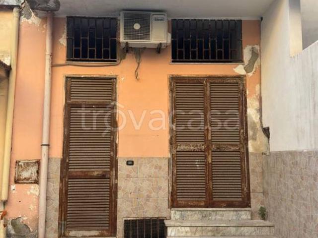 Monolocale in vendita ad Acerra via Annunziata