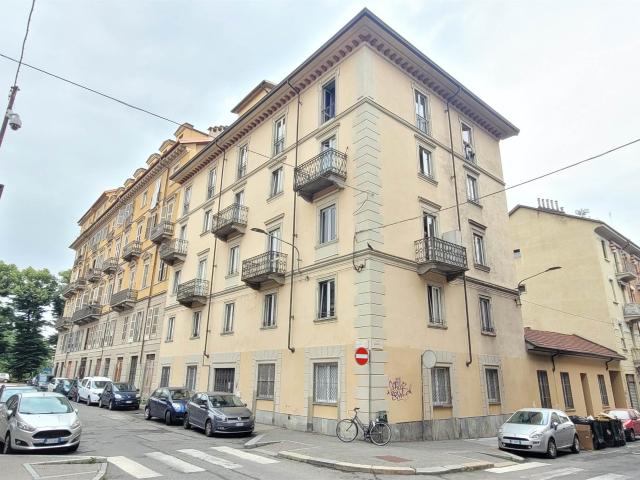 Monolocale in via La Salle 14 Aurora in affitto