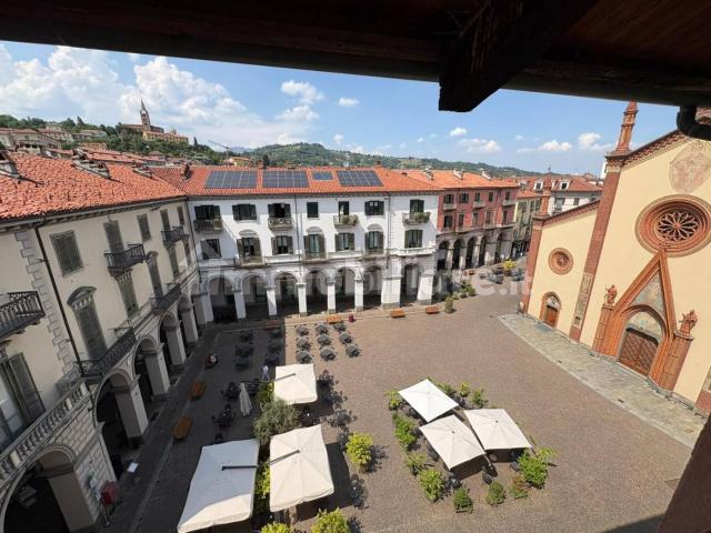 Monolocale piazza San Donato 30, Centro Storico, Pinerolo