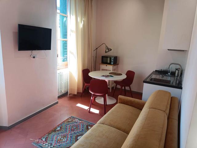 MONOLOCALE PRESSI SANTO SPIRITO