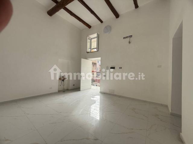 Monolocale via Valio, Centro, Acerra