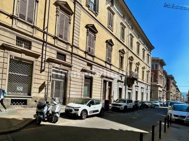 Monolocale via Vittorio Alfieri 16, Piazza Solferino Corso Matteotti, Torino