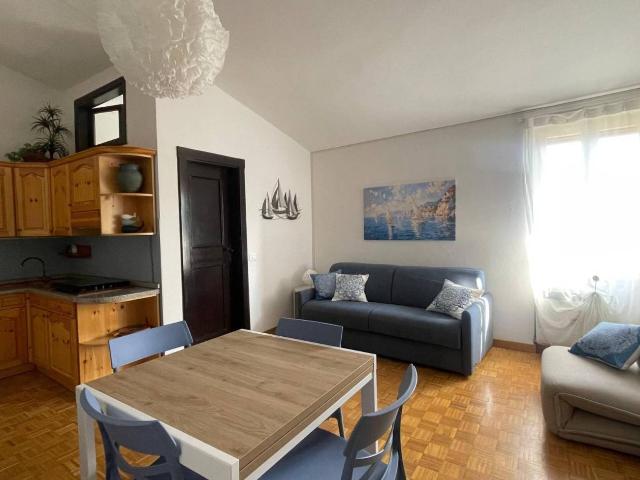 Monolocale via C. Cavour 40, Centro, San Felice del Benaco
