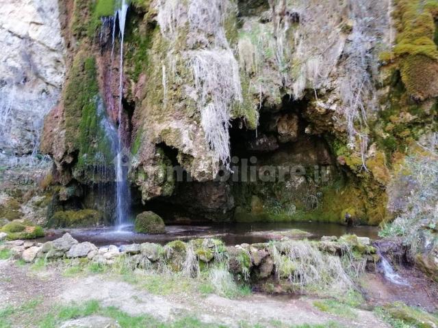Monolocale via Caduti 7 Giugno 1944, Collebrincioni Assergi, L'Aquila