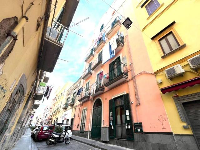 Monolocale via cappuccini, Torre del Greco