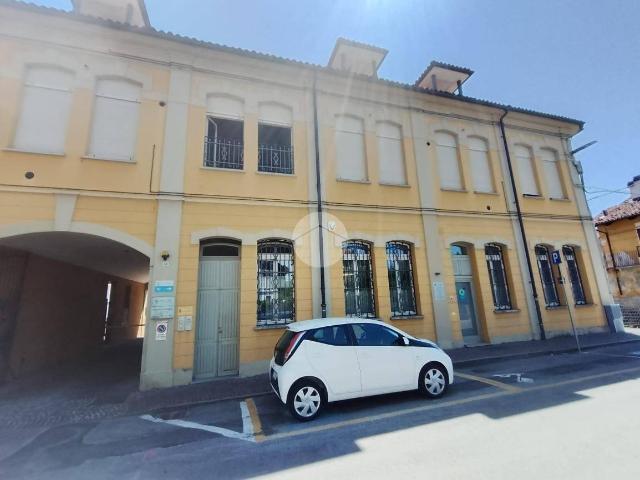 Monolocale via Cesare Battisti 40, Centro, Fossano