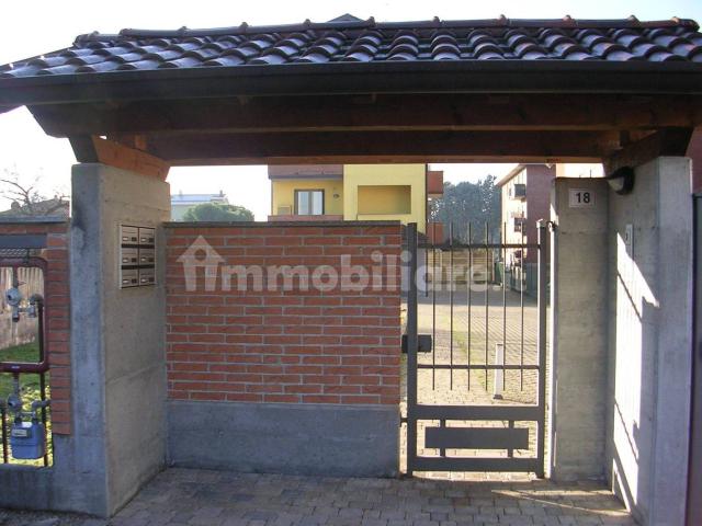Monolocale via Galileo Galilei 18, Centro, Lonate Pozzolo