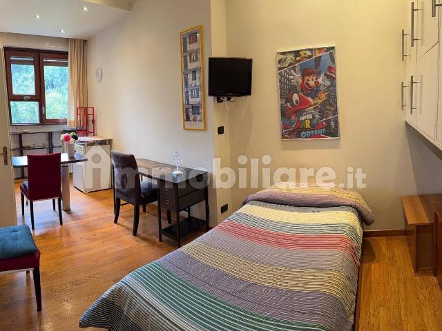 Monolocale via Giacinta Pezzana 109, Parioli, Roma