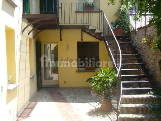 Monolocale via Giudei 17, Centro Storico, Imola