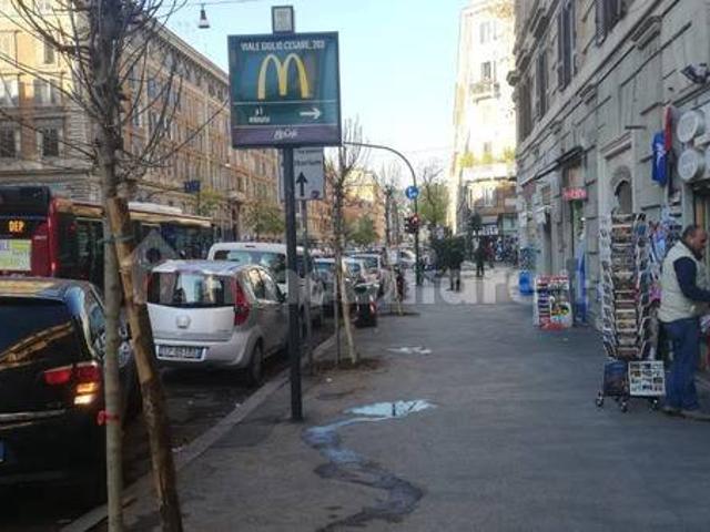 Monolocale via Leone IV 10, Cipro, Roma