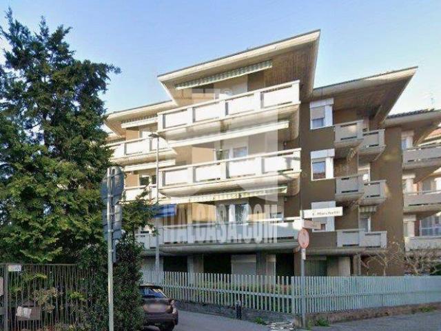Monolocale via Loreto, Loreto, Bergamo