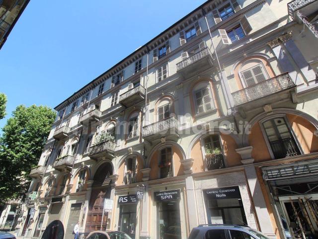 Monolocale via Saluzzo 1, San Salvario, Torino