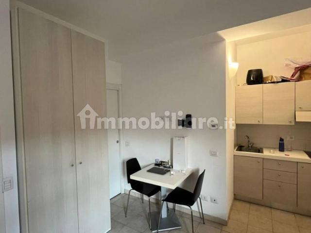 Monolocale viale Col di Lana 6A, Corso San Gottardo, Milano