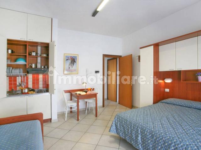 Monolocale viale Dogali 4, Torre Pedrera, Rimini