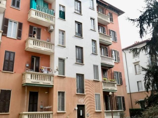 Monolocale viale Tibaldi 66, Pezzotti Meda, Milano