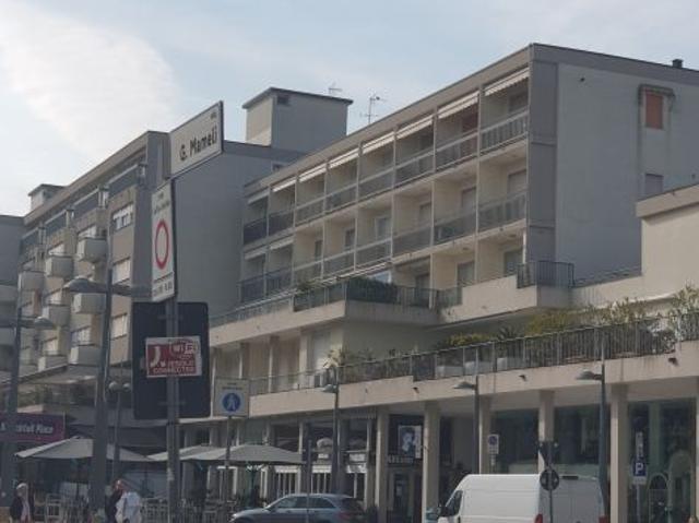 Monolocale 40 metri dal mare Piazza Marconi