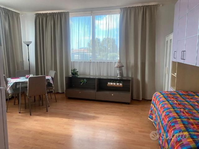 Monolocale 500,00, mensile