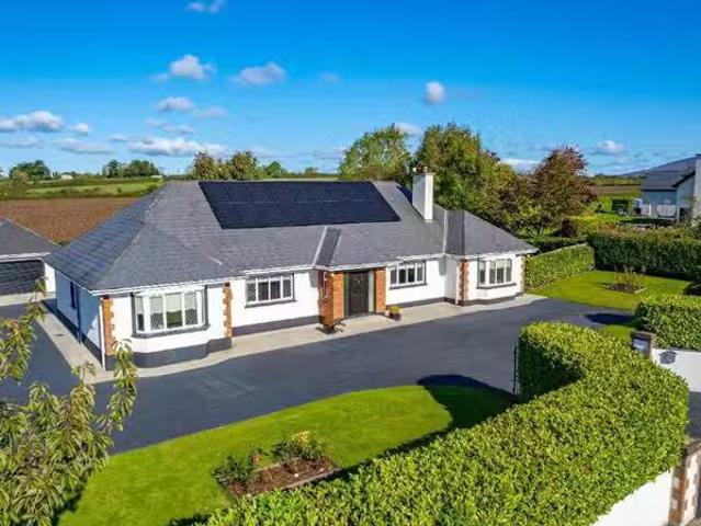 Monroe, Clonmel, Co. Tipperary, E91EK66 is for sale