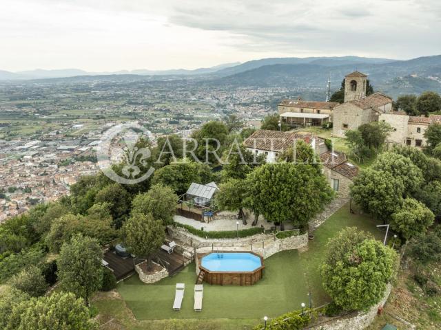 Monsummano Terme, lussuosa e storica proprietà in parco reci. 220m² Monsummano Terme