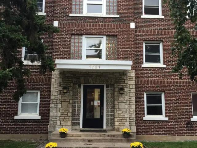 Moodie Apartments