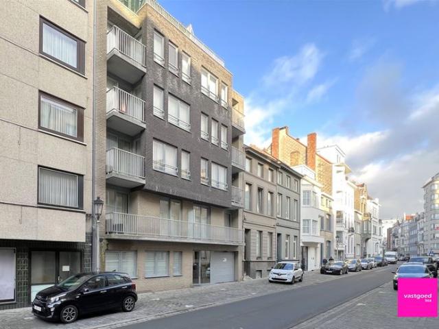 Mooi gelijkvloersappartement met 2 slaapkamers, Oostende.