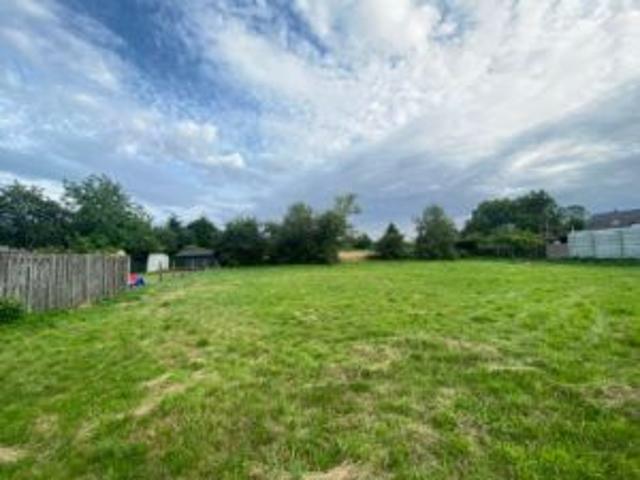 Mooi perceel bouwgrond van 5a 18ca halfopen bebouwing