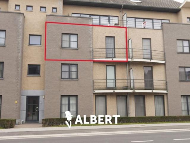 Mooi, ruim instapklaar appartement in hartje Kortessem!