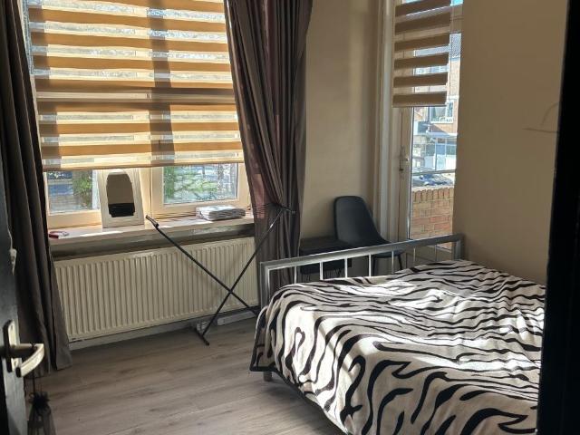 Mooi ruime kamer te huur in hartje Amsterdam