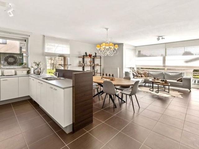 MOOI RECENT APPARTEMENT met 2 SLK en TERRAS!