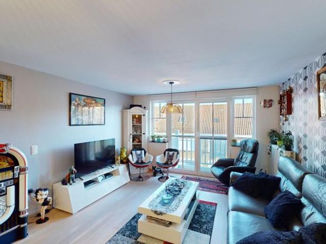 Mooi tweeslaapkamerappartement, vlakbij de jachthaven van.