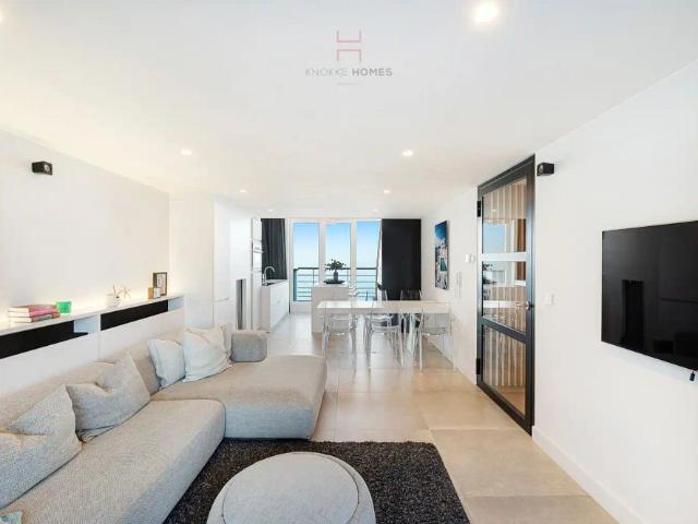 Mooie duplex mezzanine met frontaal zeezicht en zuidgericht terras