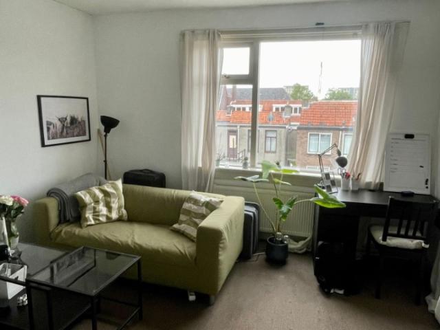 Mooie etage in een nette wijk nabij het centrum