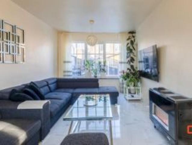 Mooie instapklare woning met 3 slpk en tuin