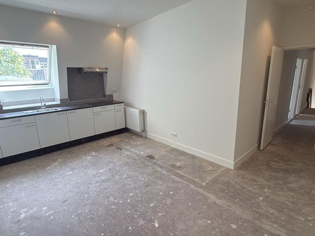 Mooie kamer met eigen keuken/badkamer