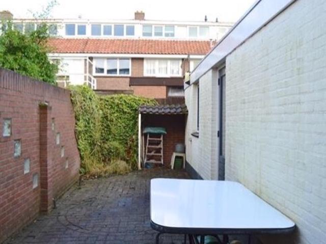 Mooie studentenkamer 11 m2 in prachtige wijk!