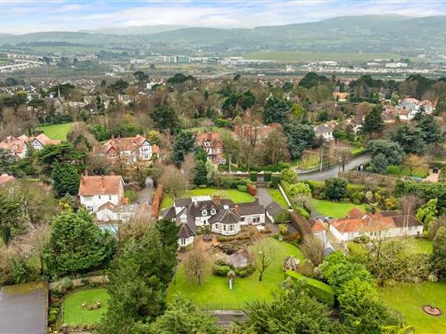 3,950,000 | Moorea, Kerrymount Avenue, Foxrock, Dublin 18 Hunters Estate Agent 4989 MyHome. Ie Residential