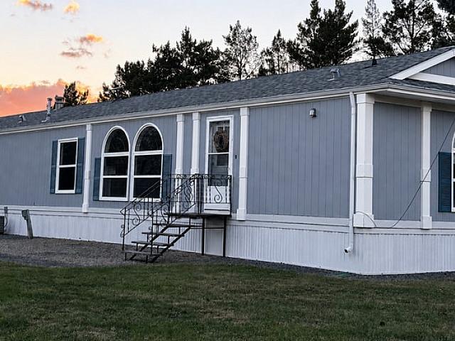 Mobile Home To Be Moved, 1200sqft, Open Concept