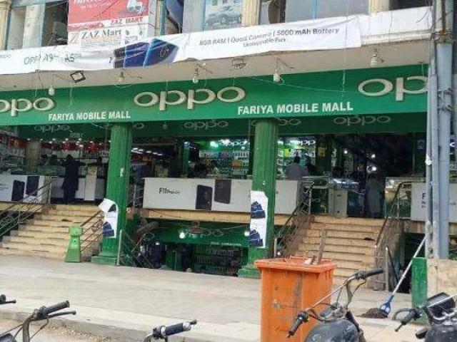 Mobile shop at main gulshan chorangi fariya, al ghafoor mobile mall Karachi Gulshan E Iqbal Block 13 ID 48537