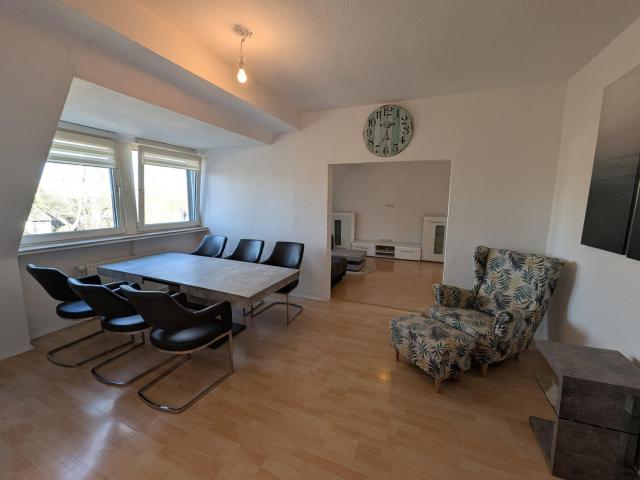 Möblierte 3 Zimmer Dachgeschosswohnung in Essen Altendorf