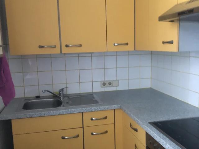 MÖBLIERTE SINGLEWOHNUNG NÄHE HAUPTPLATZ