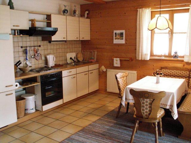 Möblierte Wohnung mit Terrasse und Gartenbenutzung
