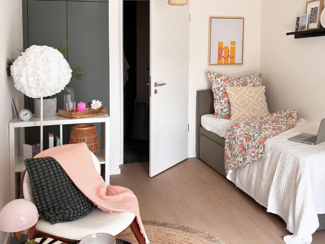 Möbliertes Neubau Apartment mit sonniger Terrasse für Studenten/Azubis direkt an der Uni Augsburg!