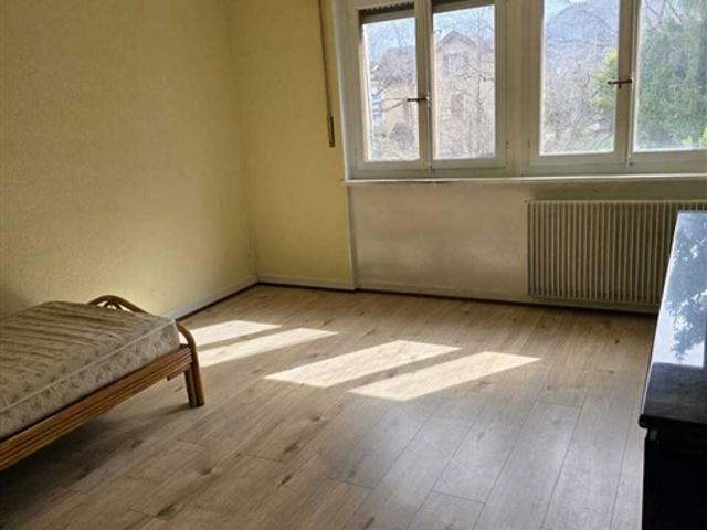 Möbliertes Zimmer in WG Haus mit Garten