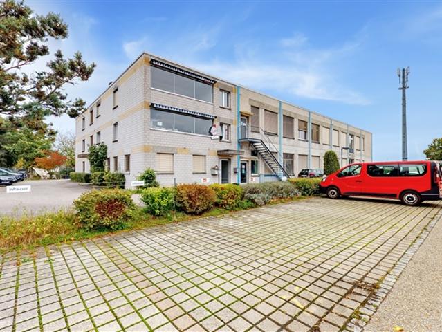 Modulares Büro im 1. OG mit separatem Zugang flexibel, ruhig gelegen